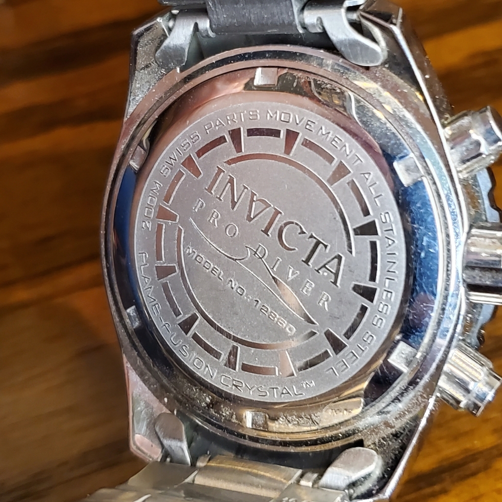 Invicta Pro-Diver - Picture 2 of 3